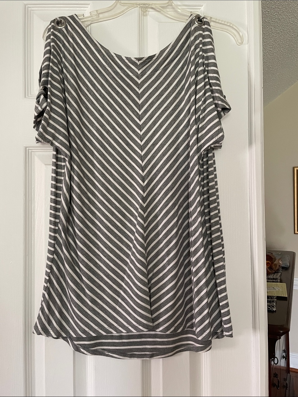 Cable & Gauge Gray & White Striped Cold-Shoulder Tunic Dress
